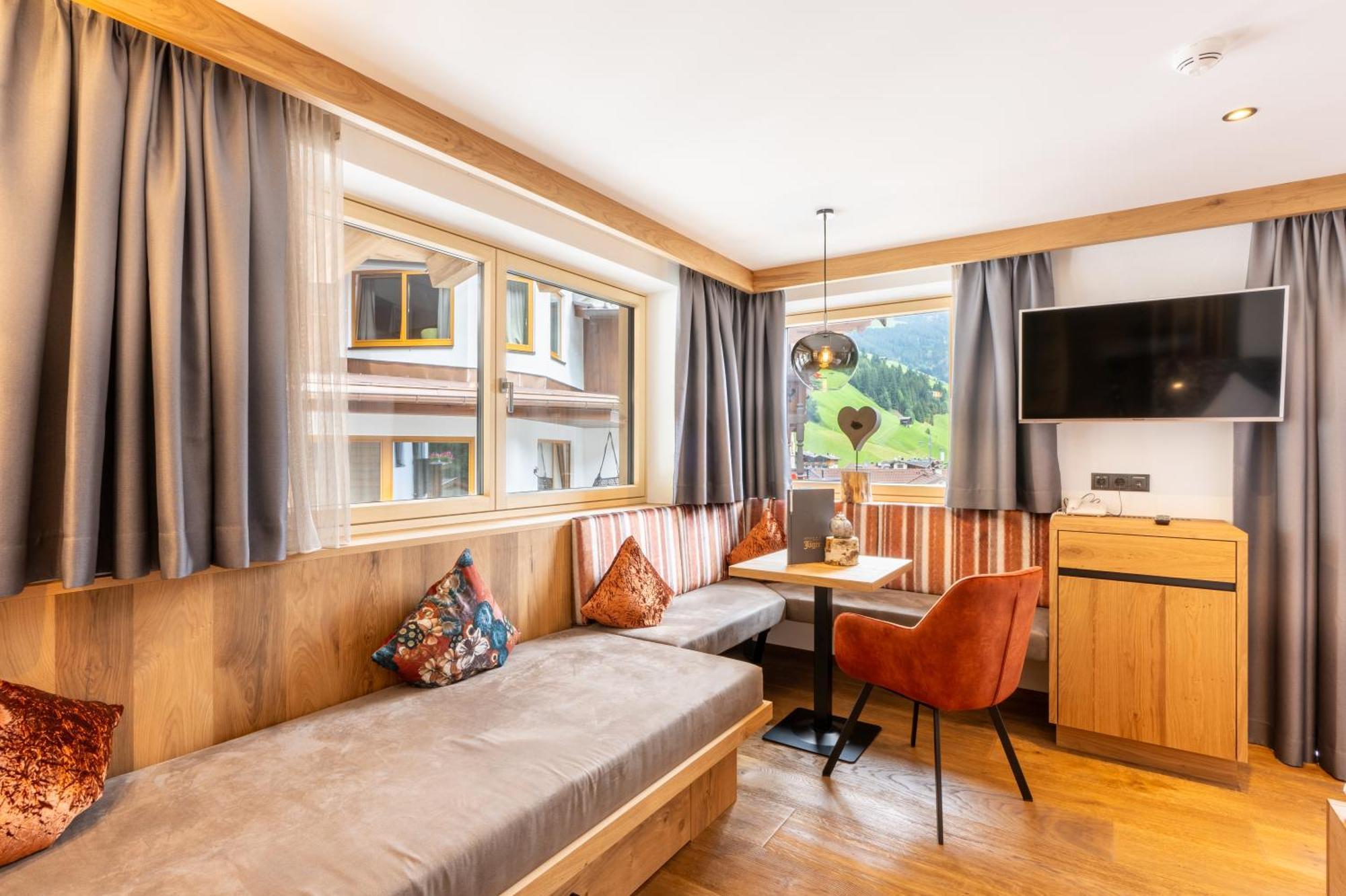 Hotel Jaeger 3Sterne Superior Tux Exterior photo